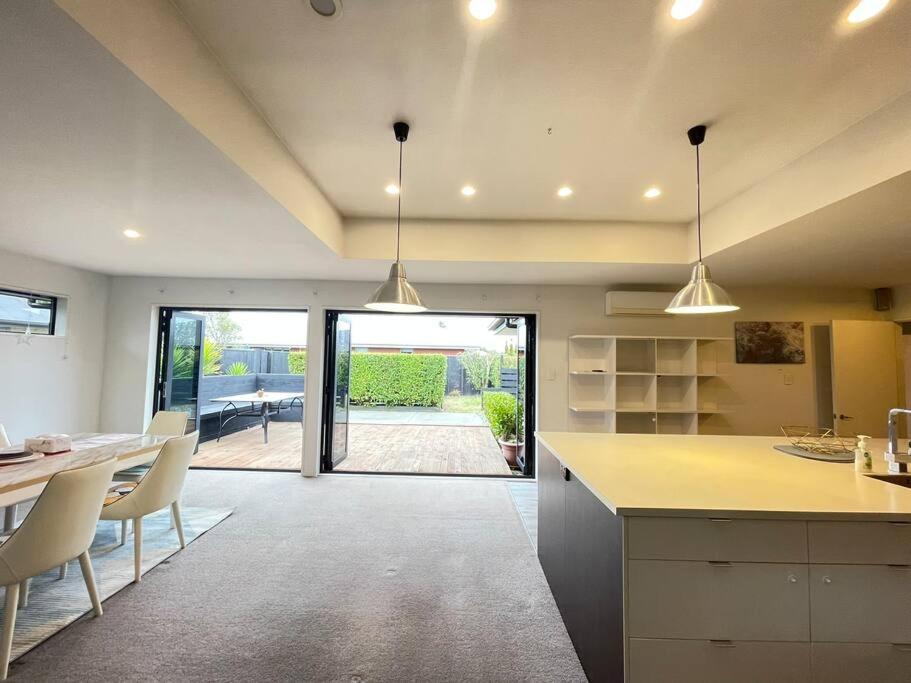 Spacious 4 Bed Family Home Christchurch Esterno foto