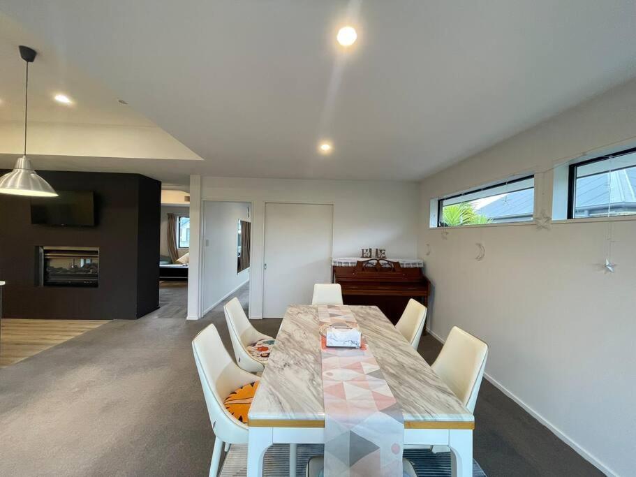 Spacious 4 Bed Family Home Christchurch Esterno foto